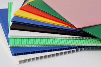 雙壁板生產(chǎn)線  pp中空格子板生產(chǎn)設備